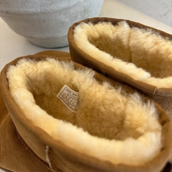 UGG Classic Mini II Genuine Shearling Lined Boot in Chestnut Suede Size US 10 - Picture 7 of 11